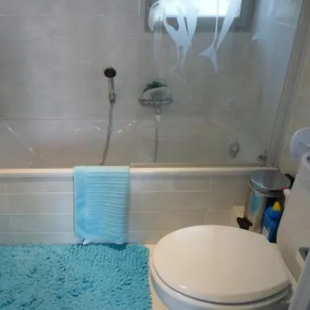 Roi 2 Apartment